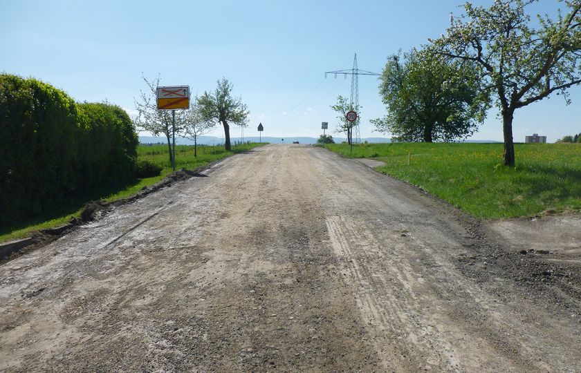 Kaltrecycling Gemeindeverbindungsstraße Tanau 