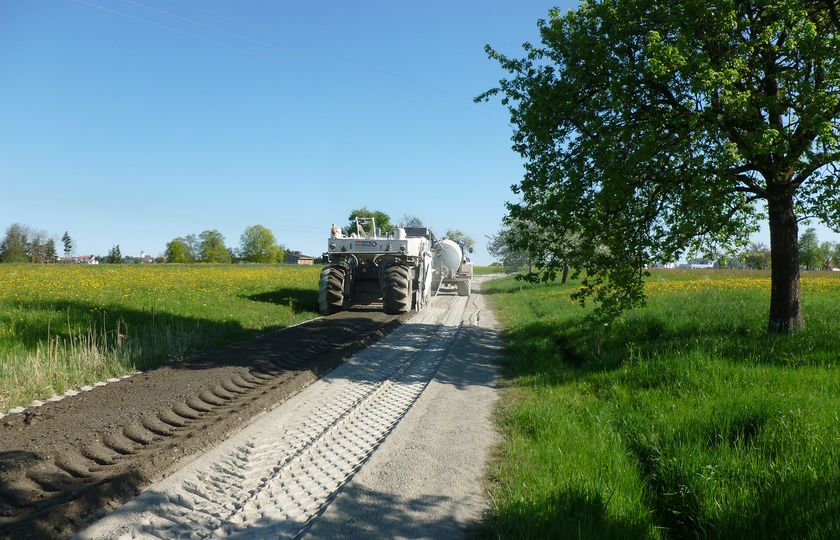 Kaltrecycling Gemeindeverbindungsstraße Tanau 